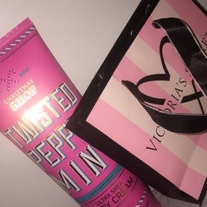 Bath & body works twisted pepper mint